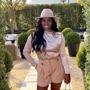 Meet your Posher, Shan